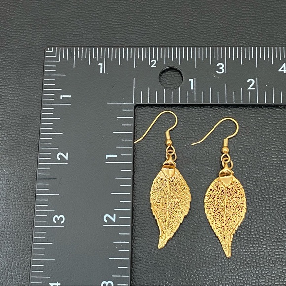 Unsigned Gold-tone Japanese Maple Leaf Dangle Earrings 3.6g - Picture 9 of 10